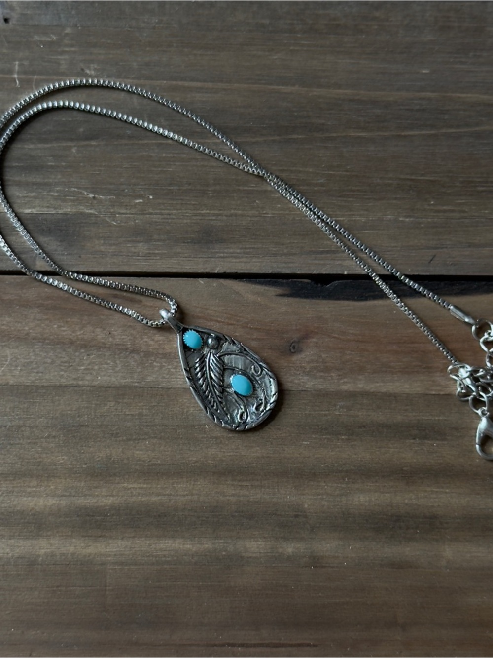 Vintage Style Silver-Tone Pendant Necklace